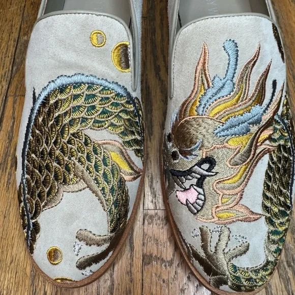 Johnny Was
Dragon-Embroidered Suede Smoking Loafers Women’s size 8 - Picture 2 of 11